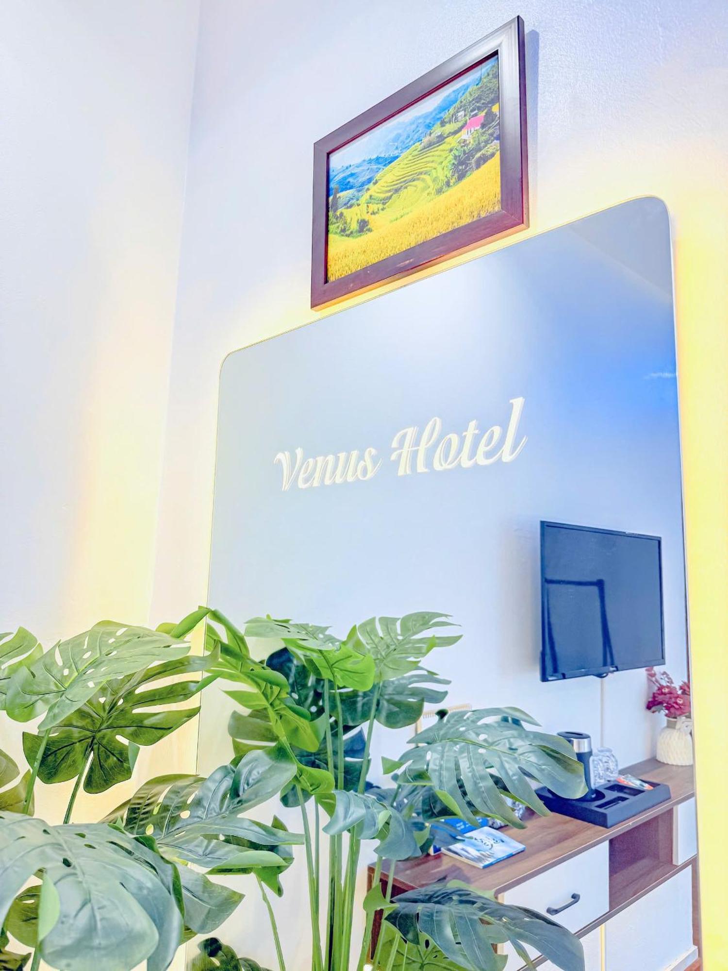 Venus Hotel Catba Dong Khe Sau Esterno foto