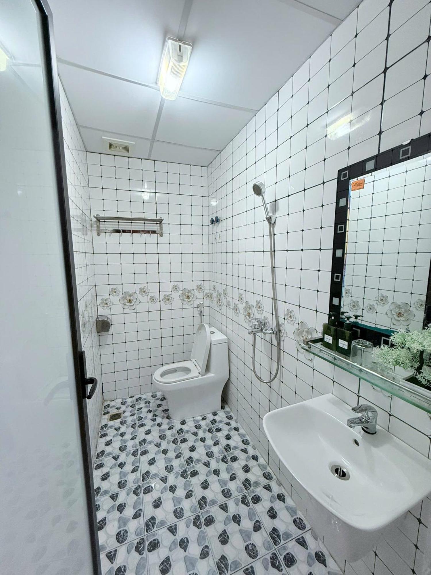 Venus Hotel Catba Dong Khe Sau Esterno foto